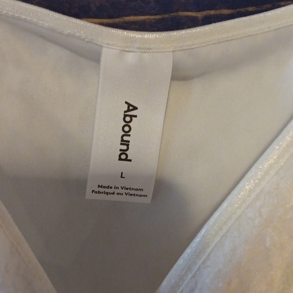 Abound Lace cropped top L NWT - Picture 5 of 7